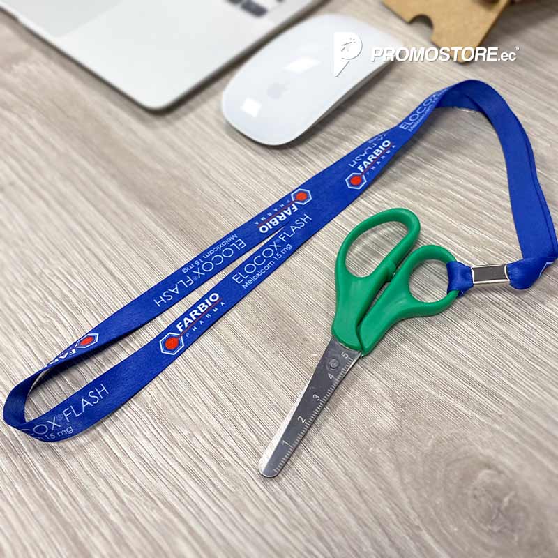 Tijera con colgante.