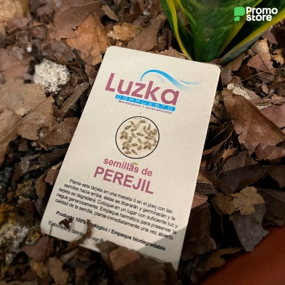 Tarjeta biodegradable con Semilla