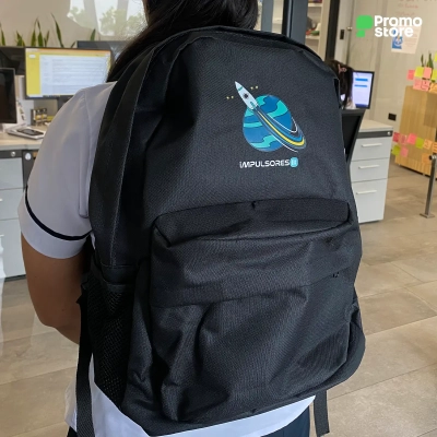 Mochila Clásica 16″